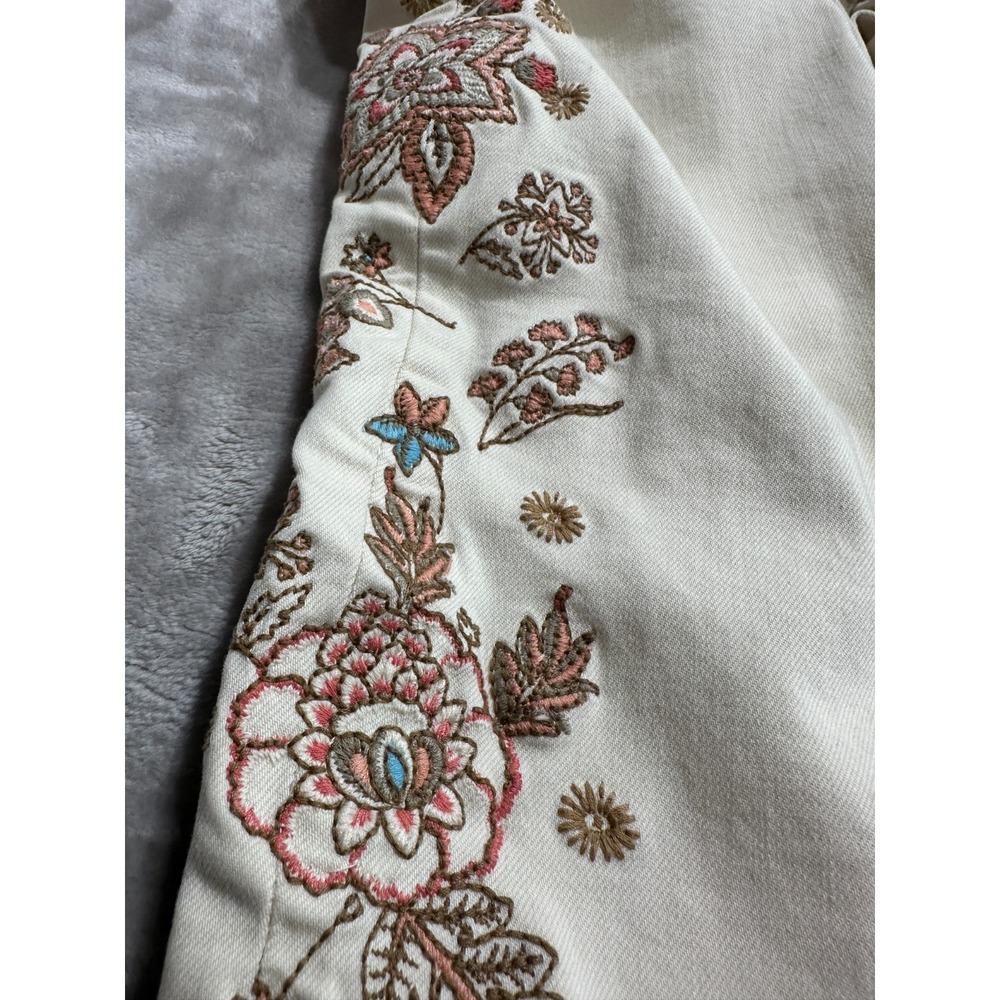 American Eagle Festival Flare Pants Women Size 6‎ Cream Embroidered Denim EUC - Picture 5 of 11